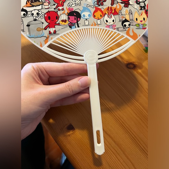 Rare tokidoki heaven hell hand fan Japanese uchiwa LeSportsac - Picture 5 of 5